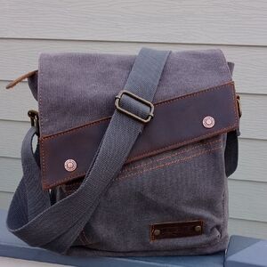 Casual Gray Canvas Messenger Bag with Leather Trim